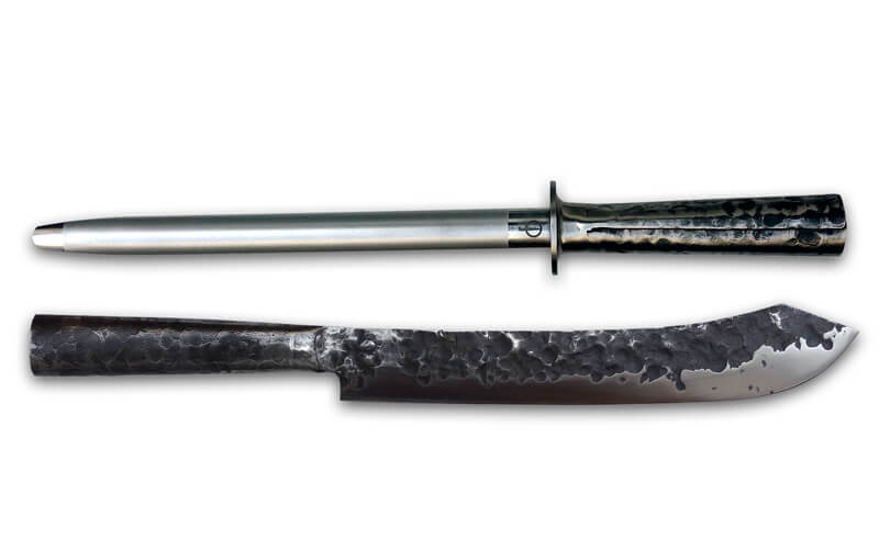 Forged Brute Slagersmes & Aanzetstaal Set