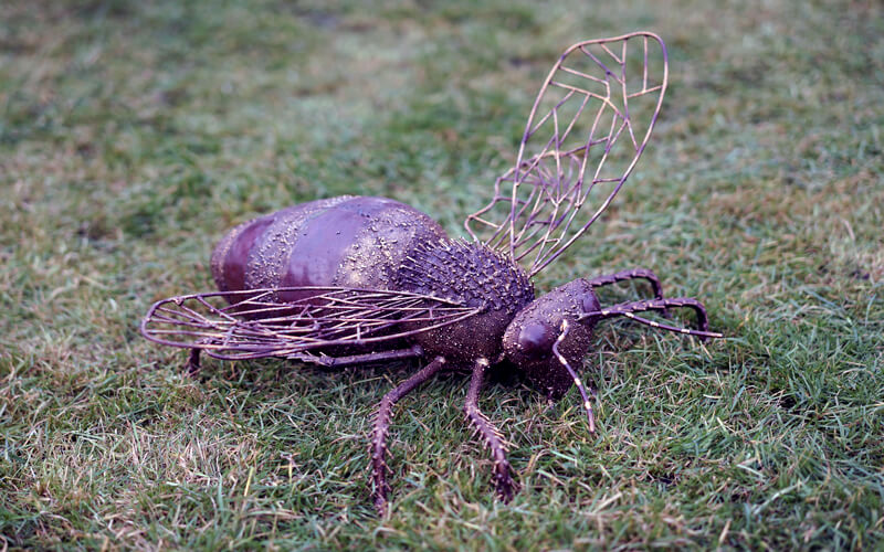 BIJ - Metalen 3D Tuindecoratie 54 x 66 cm
