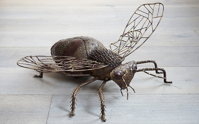 BIJ - Metalen 3D Tuindecoratie 54 x 66 cm