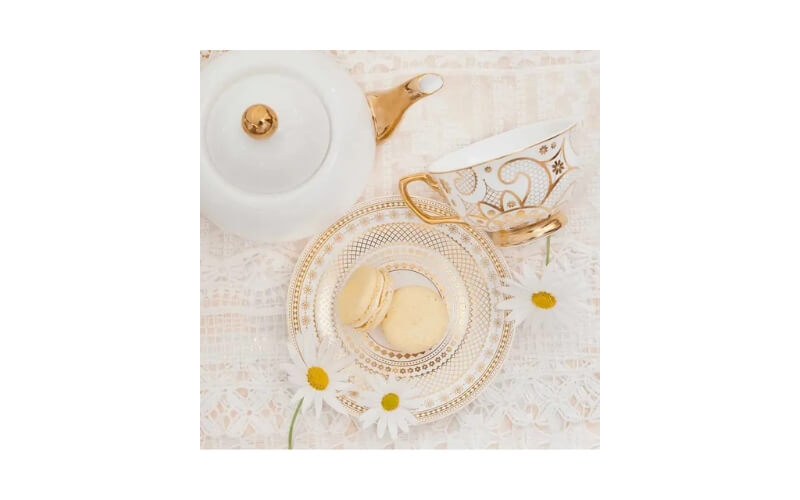 Kop & Schotel Georgia Lace Pearl 24kr Goud Christina Re